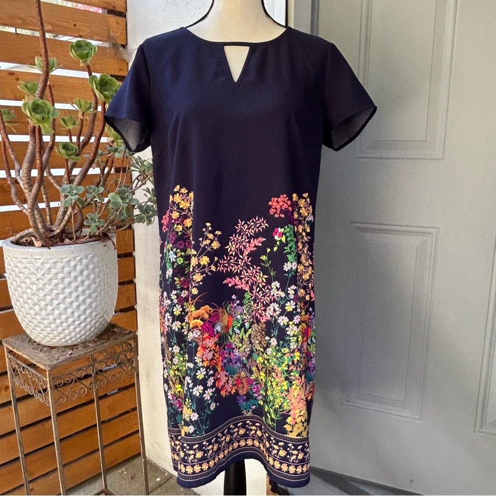 Merona Shift Dress Keyhole Neckline Short Sleeve Dark Navy Floral Size Medium